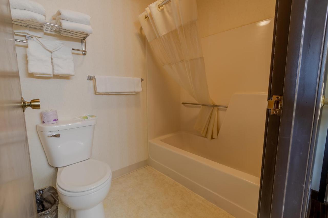 Thunderbird Lodge Митчелл Экстерьер фото